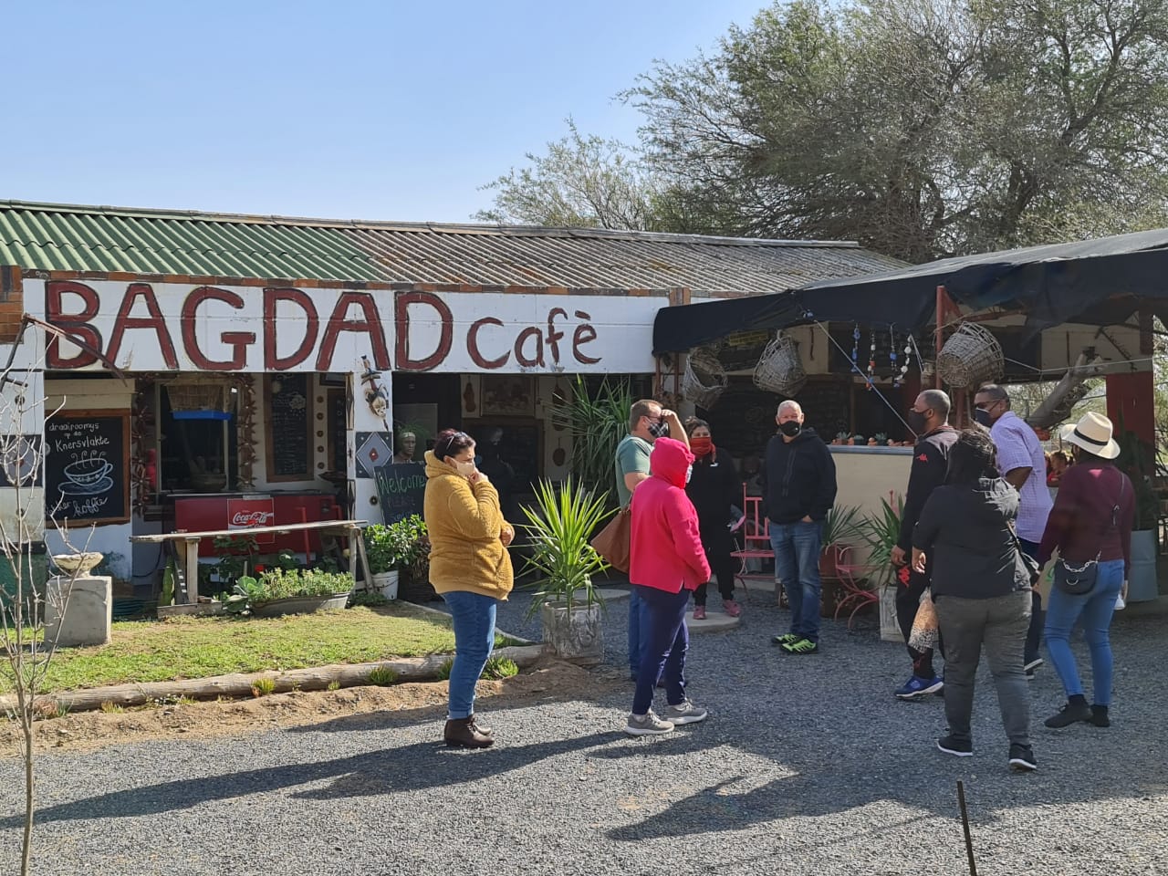 Baghdad Café — coffee and food before the pass