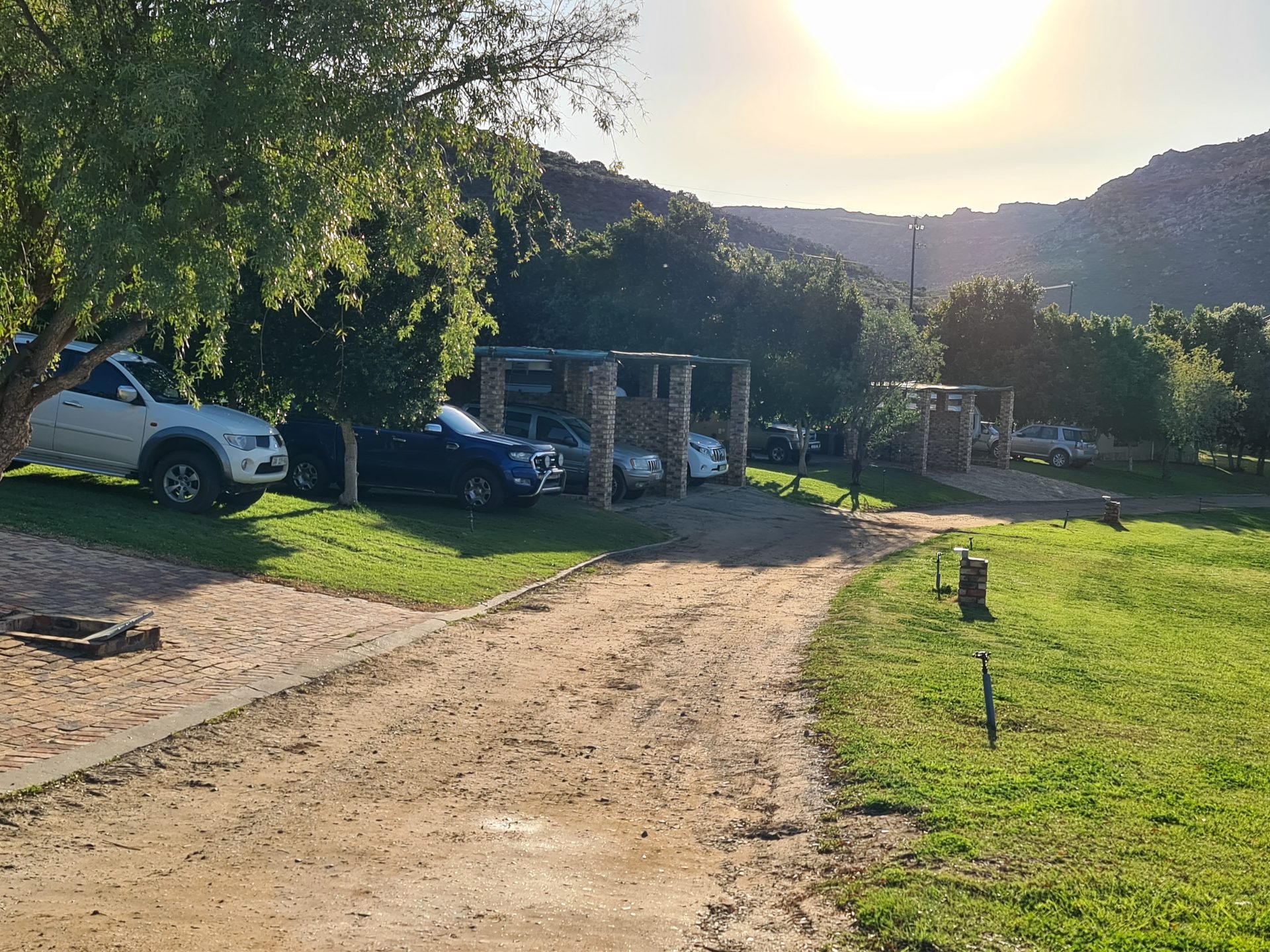 Early morning at Rondeberg — the convoy assembling before heading out