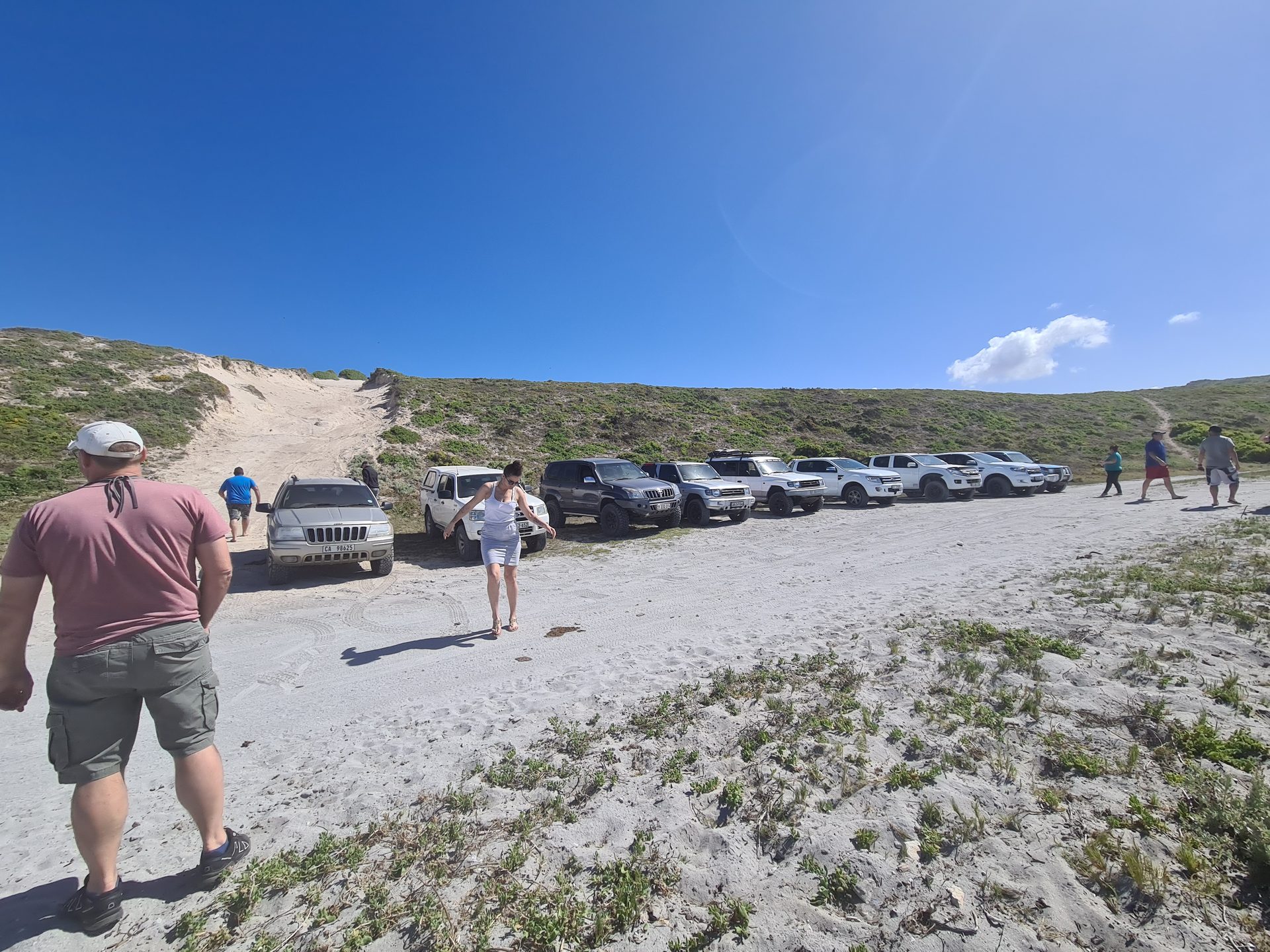The track down to Trekoskraal — airing down before the sand begins