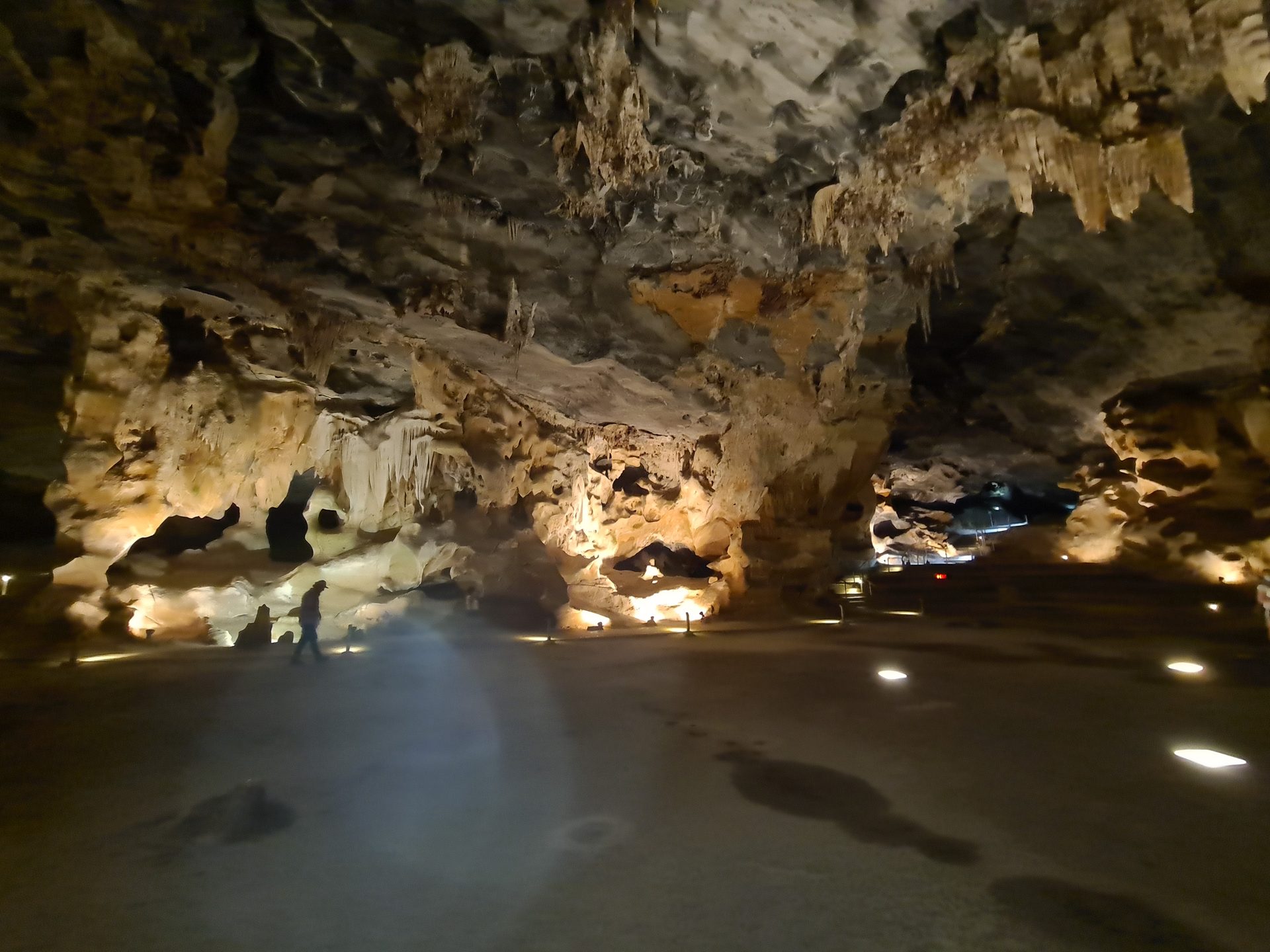 Swartberg Pass & Cango Caves — Prince Albert to Oudtshoorn, October 2021
