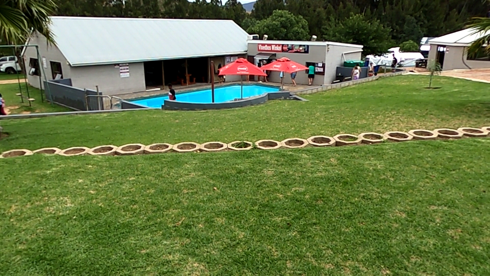 The heated pool at Vloedbos