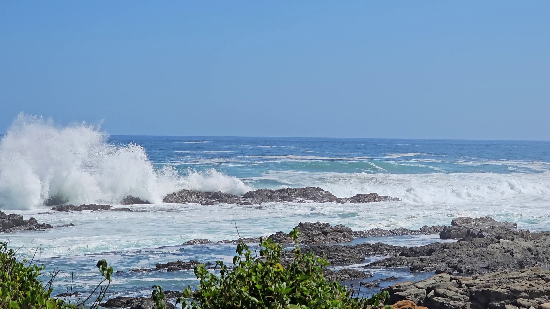 Waves breaking over the rocky Tsitsikamma coastline